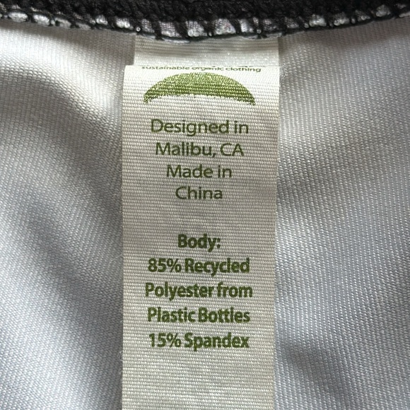 Earth Yoga gray Aztec print capris leggings, size L - Picture 6 of 7